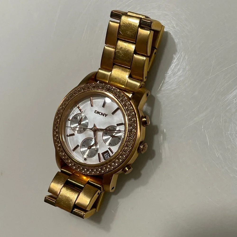 DKNY NY-8432 Women’s Gold Chronograph Watch –‎ Solid Stainless Steel